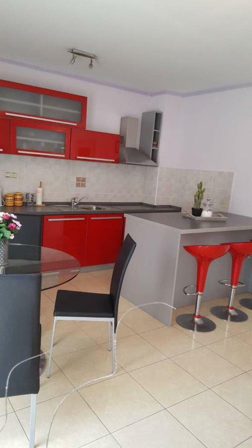 Апартаменты Apartman Luly Каштела Экстерьер фото