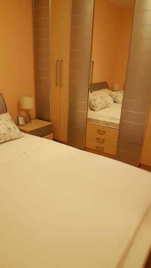 Апартаменты Apartman Luly Каштела Экстерьер фото
